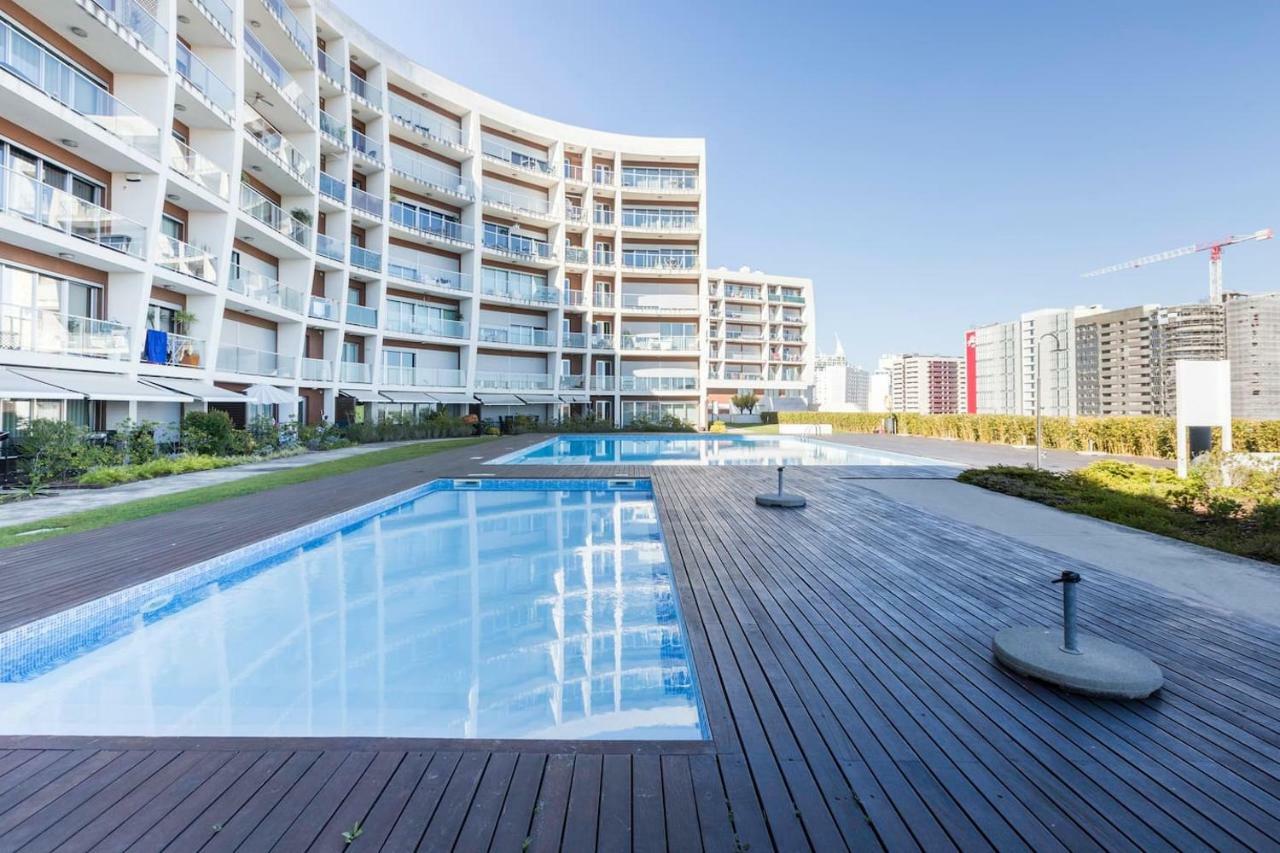 דירות ליסבון Amazing Flat - Pool And Parking מראה חיצוני תמונה